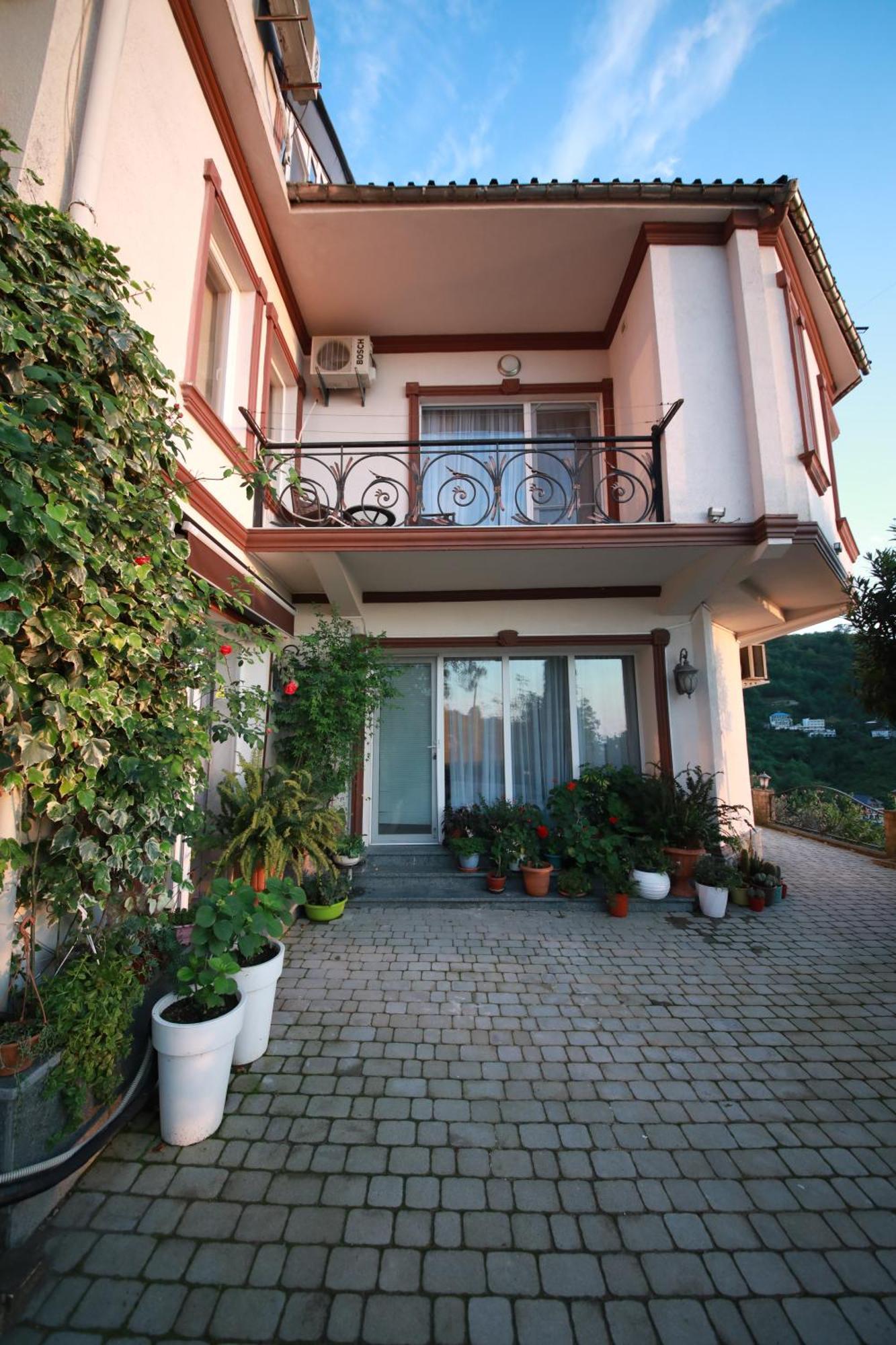 Mount Villa Kvariati Exterior photo